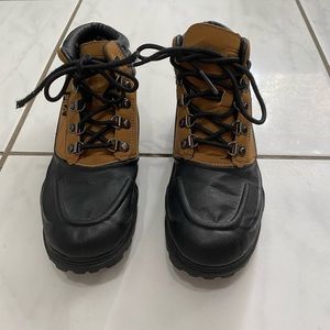 Fila boys shoes black & brown size 6